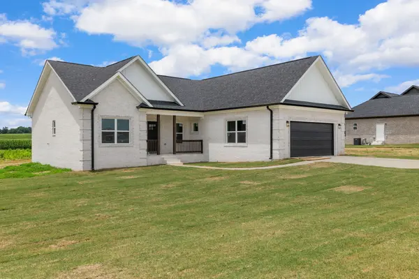 1380 Lanning Rd, Lawrenceburg, TN 38464