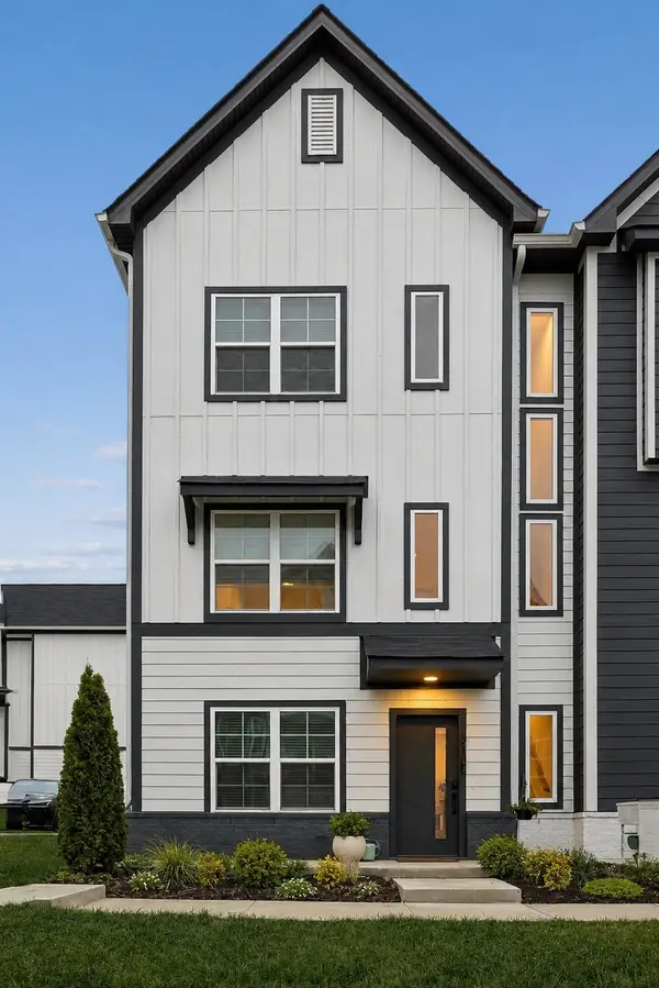 700 N DuPont Ave #310, Madison, TN 37115