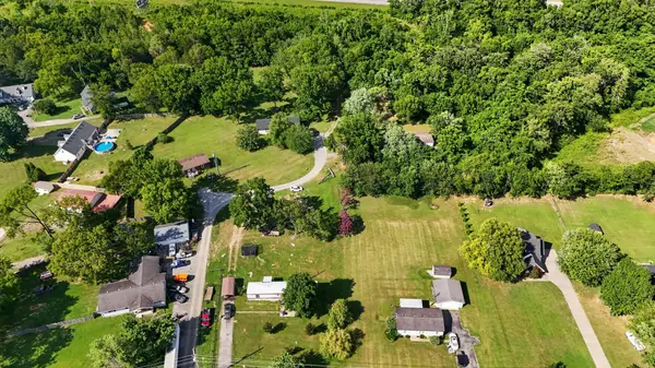 4884 Blackman Rd, Murfreesboro, TN 37129