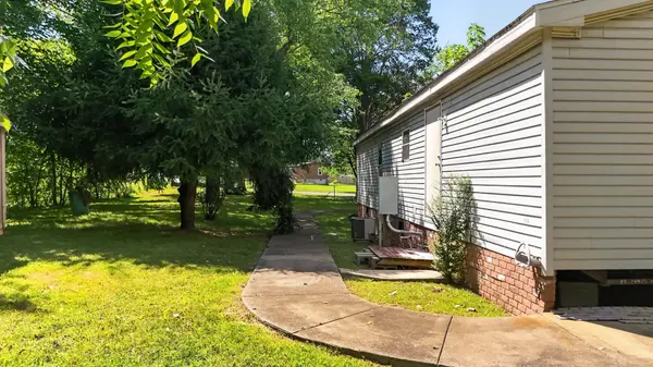 4884 Blackman Rd, Murfreesboro, TN 37129