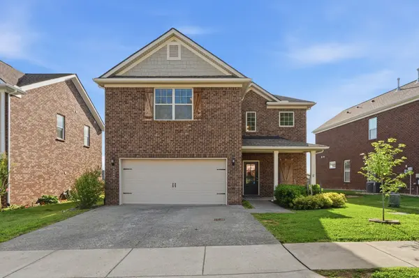300 Black Thorn Ln, Gallatin, TN 37066