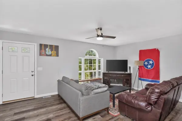 318A Melvin Jones Dr, Nashville, TN 37217