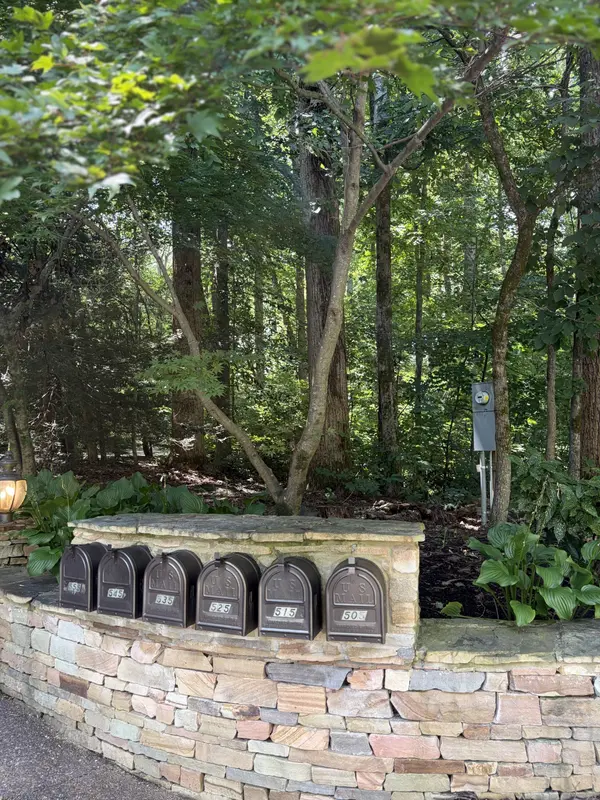 505 Maple Ave #S, Cookeville, TN 38501