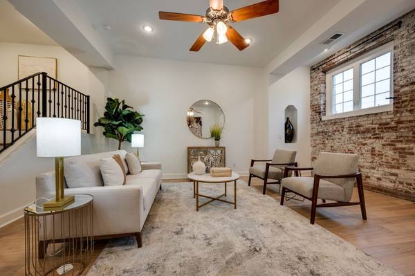 202A West College Street #4, Dickson, TN 37055