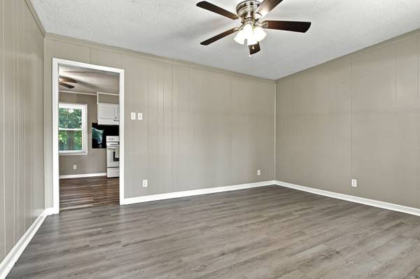 129 Napier Dr, Columbia, TN 38401