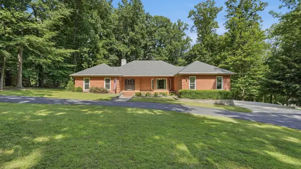 419 Laurel Crown Rd, Manchester, TN 37355