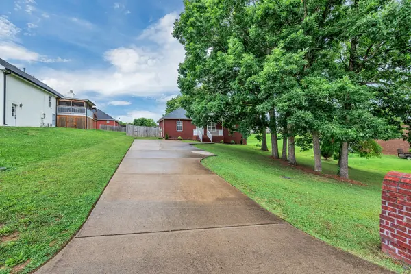 2029 Sunday Silence Dr, Greenbrier, TN 37073