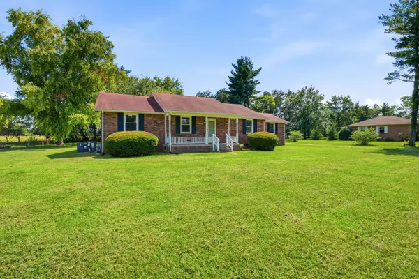 207 Fairmont Dr, Murfreesboro, TN 37129