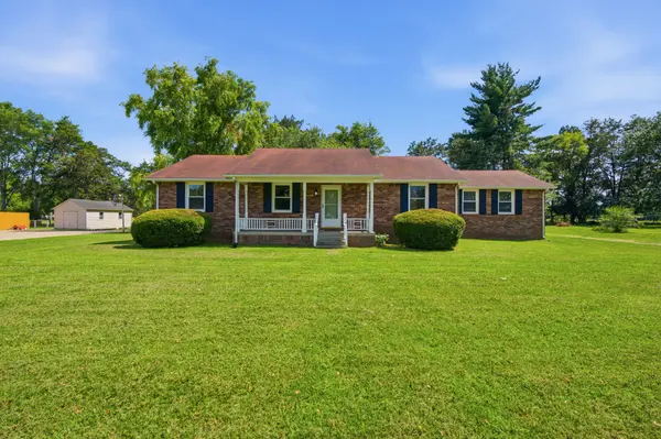 207 Fairmont Dr, Murfreesboro, TN 37129