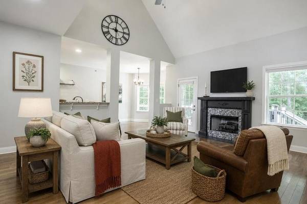 8327 Grinder Creek Place, Chattanooga, TN 37421