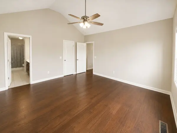 355 N Harris Rd, Portland, TN 37148