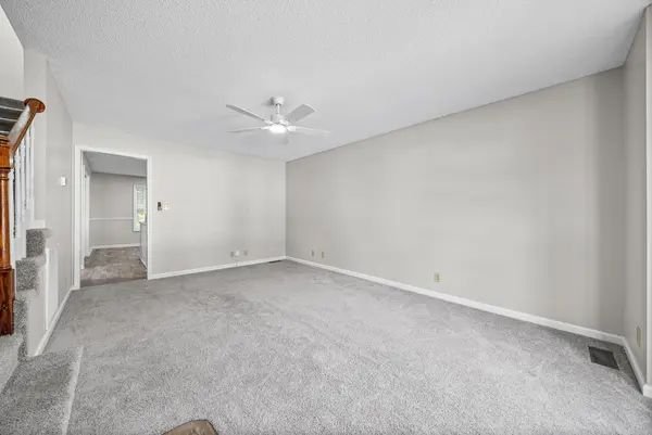 3327 S Senseney Cir, Clarksville, TN 37042