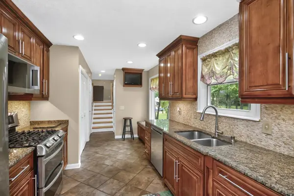 206 Allers Dr, White House, TN 37188