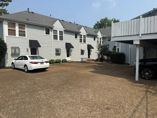 2135 Acklen Ave #8, Nashville, TN 37212