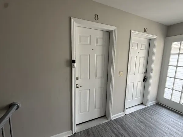 2135 Acklen Ave #8, Nashville, TN 37212