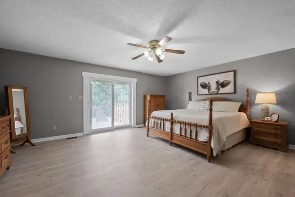 2430 Underwood Rd, Cunningham, TN 37052