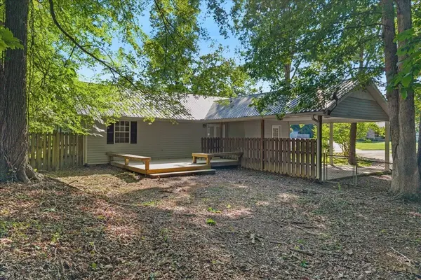 2613 Kenwood Drive, Athens, TN 37303
