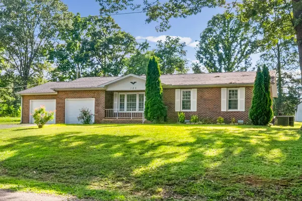 103 Hazelnut Ave, Camden, TN 38320