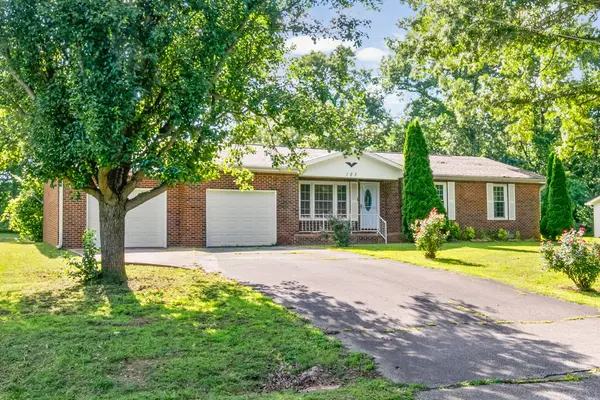 103 Hazelnut Ave, Camden, TN 38320