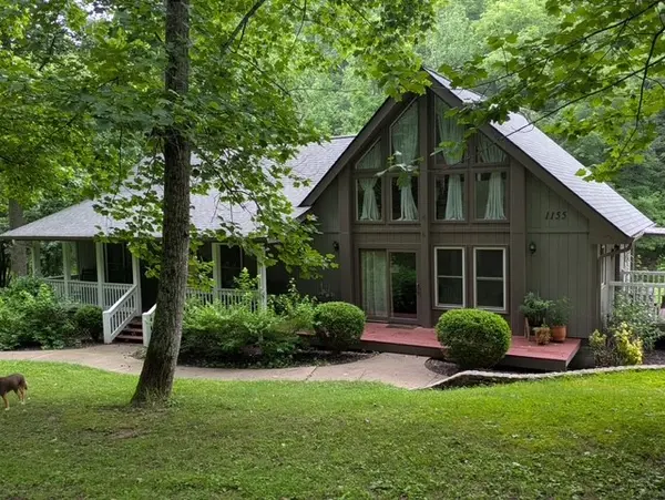 1155 Deerfoot Dr, Pegram, TN 37143