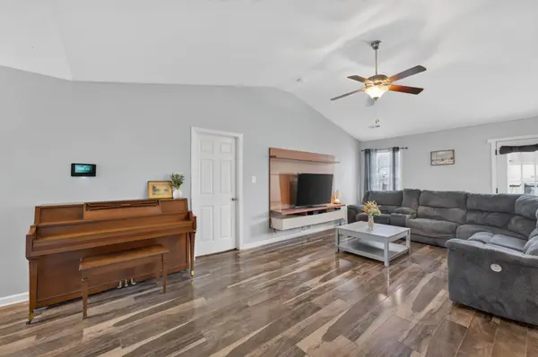 120 Bob White Trl, Oak Grove, KY 42262