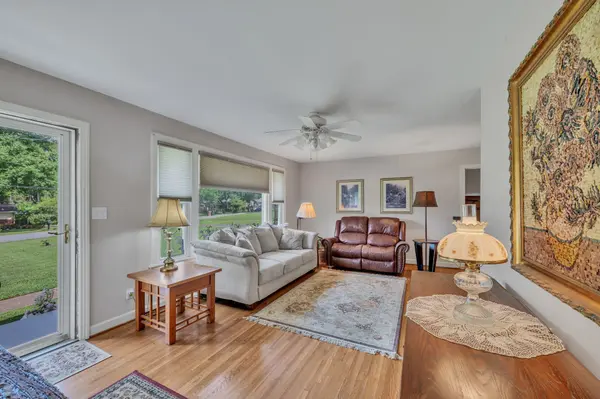 5016 Manuel Dr, Nashville, TN 37211