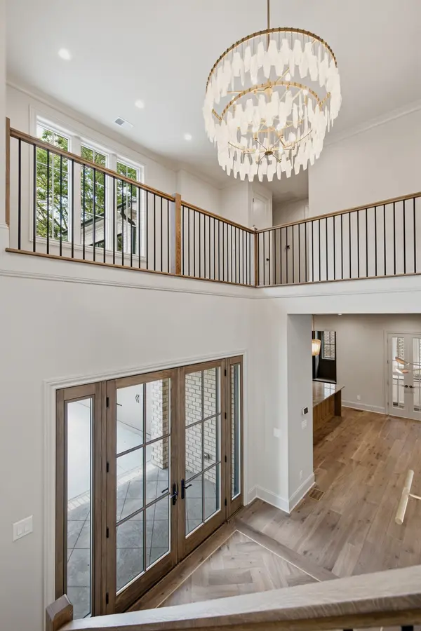 1004 Rodney Dr, Nashville, TN 37205