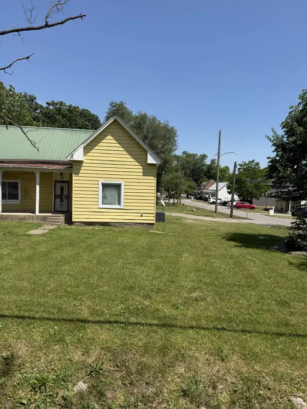 1508 S Main St, Springfield, TN 37172