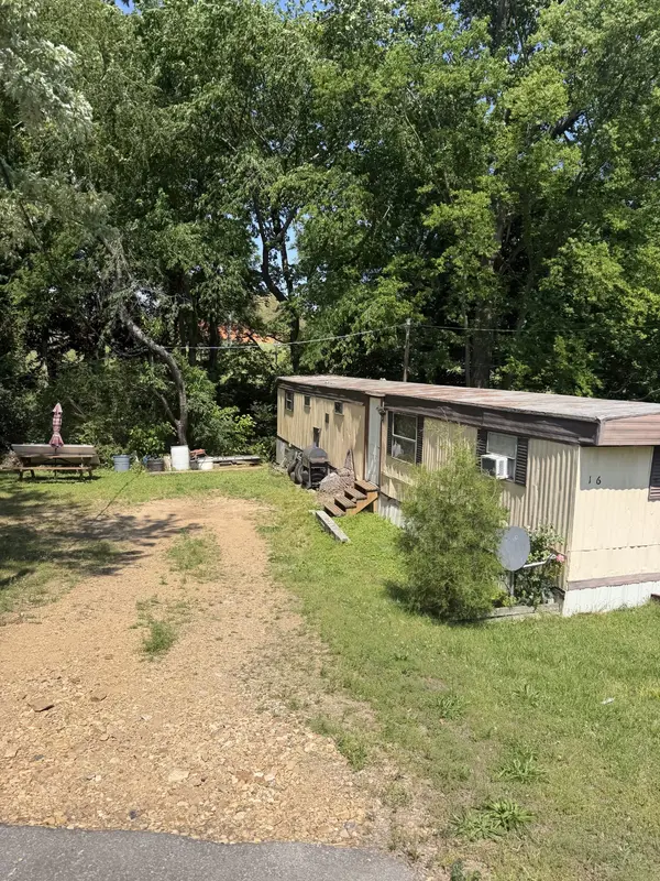 200 Dogwood Dr, Springfield, TN 37172