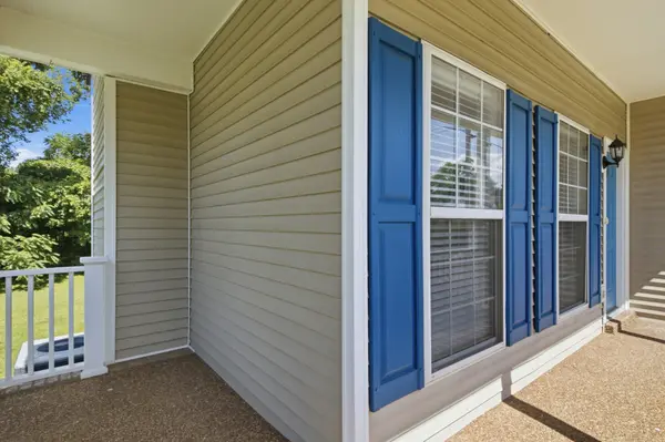 2752 Aston Woods Ln, Thompsons Station, TN 37179
