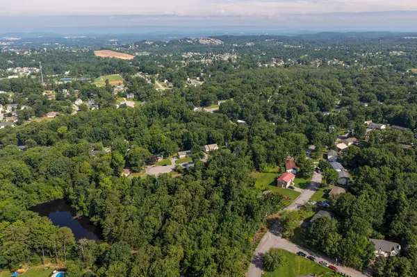 9400 Somerset Drive, Ooltewah, TN 37363