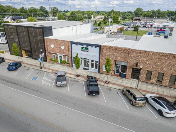 109 W Lincoln St, Tullahoma, TN 37388