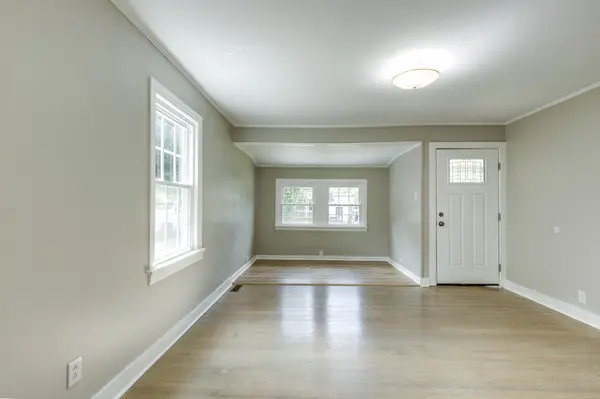 404 Green Acres Dr, Columbia, TN 38401