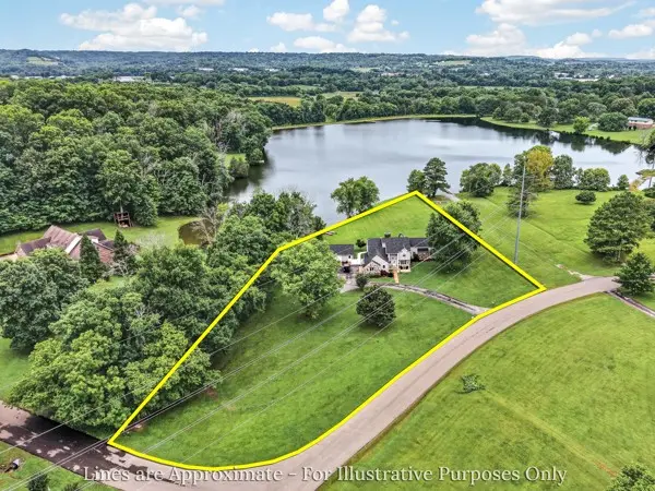 57 Timberlake Dr, Fayetteville, TN 37334