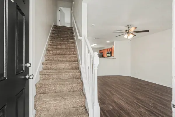8058 Logan Dr, La Vergne, TN 37086