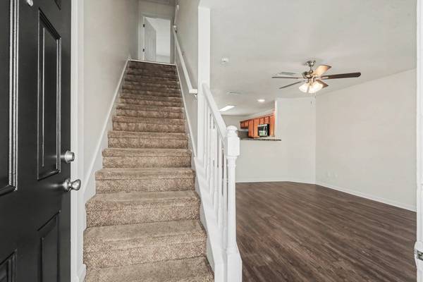8058 Logan Dr, La Vergne, TN 37086
