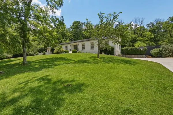 5340 Forest Acres Dr, Nashville, TN 37220