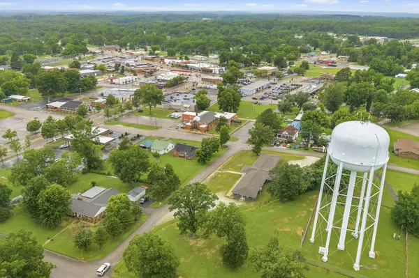105 Kentucky Ave #S, Parsons, TN 38363