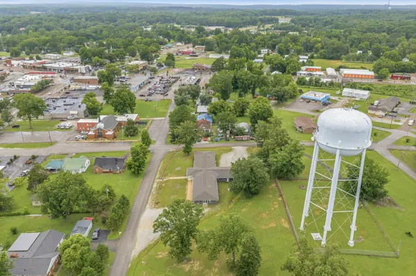105 Kentucky Ave #S, Parsons, TN 38363