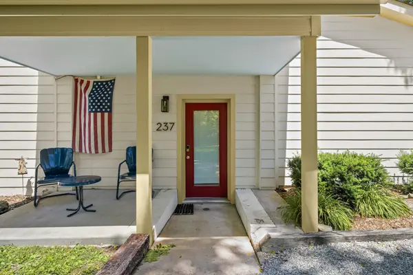 237 Lake Odonnell Rd, Sewanee, TN 37375