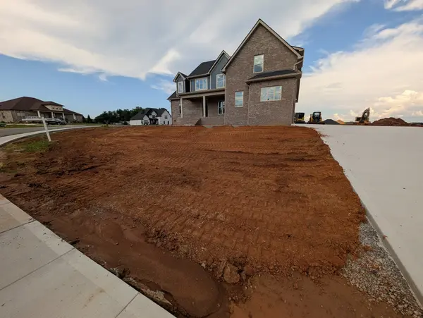 4943 Royal View Way, Clarksville, TN 37040