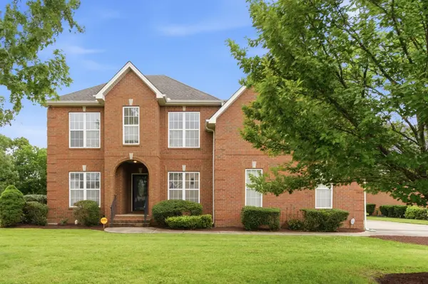 1939 Cliffview Ct, Murfreesboro, TN 37128