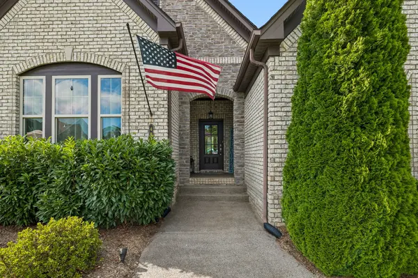 401 Larkhill Ln, Nolensville, TN 37135