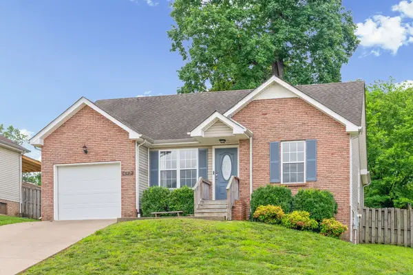 709 Arrowfield Dr, Clarksville, TN 37042