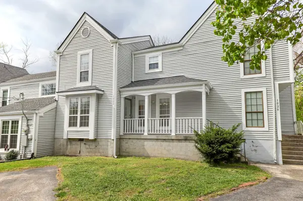 1022 Rachels Square Dr, Hermitage, TN 37076