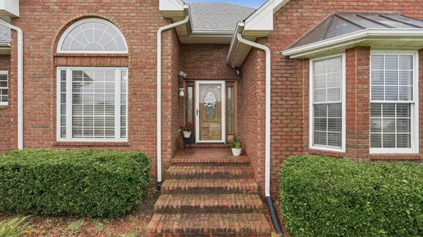 31 Richland Hills Dr, Manchester, TN 37355