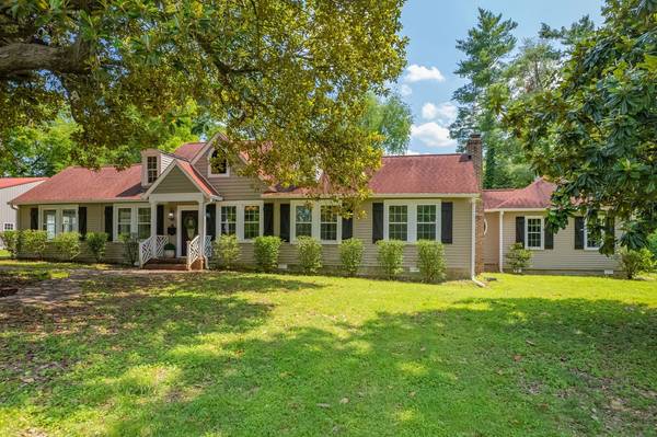 1989 Hampshire Pike, Columbia, TN 38401