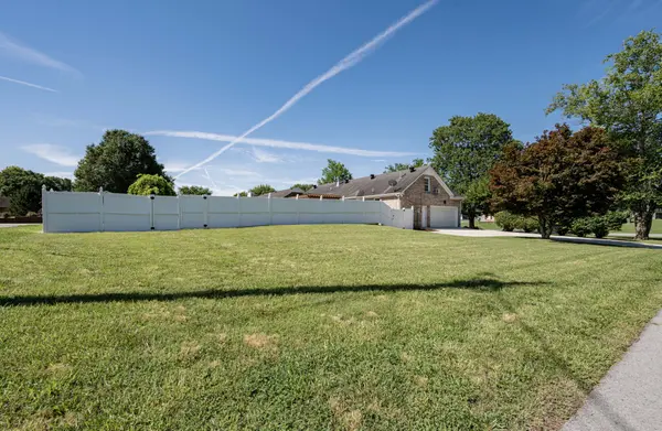 152 Greenbriar Cir, Manchester, TN 37355