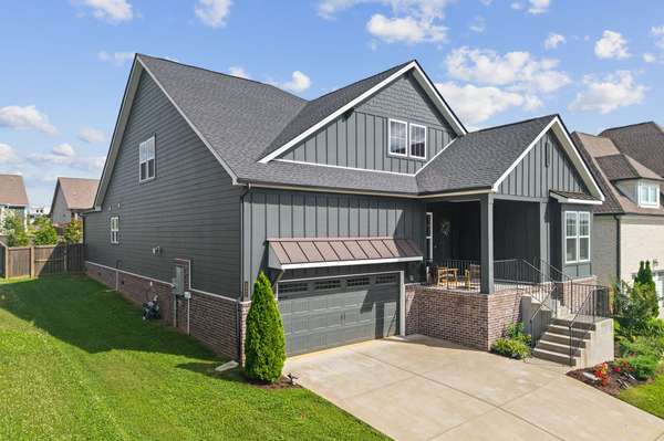 4043 John Marsh Rd, Spring Hill, TN 37174