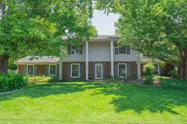 132 Clearlake Dr #E, Nashville, TN 37217
